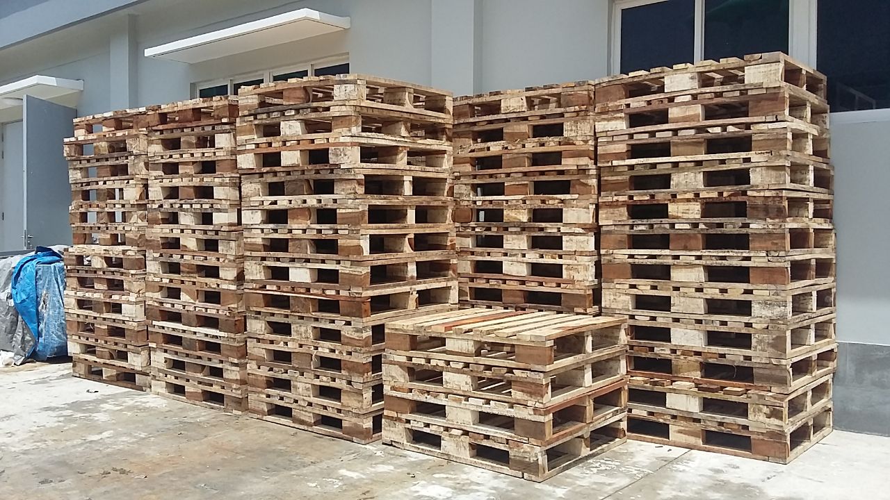 Pallet Kayu